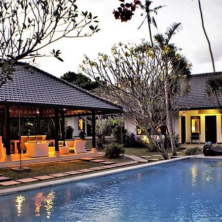 Finn'S Villa Santai Seminyak Extérieur photo